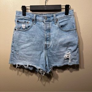 Levi’s Rib Cage High Waist Jean Shorts size 28